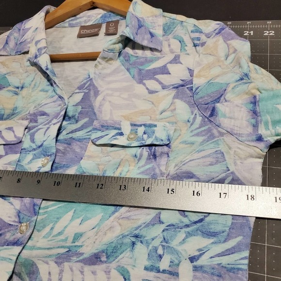 Chico's Blouse Women's XSmall Blue Button Floral Tropical Blue Purple Soft - Picture 9 of 9